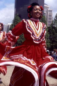 cinco de mayo dancer